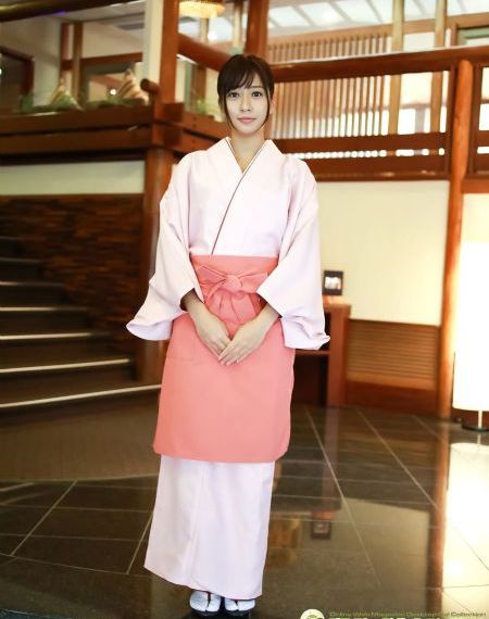 日韩成人中文在线_高清电影完整版